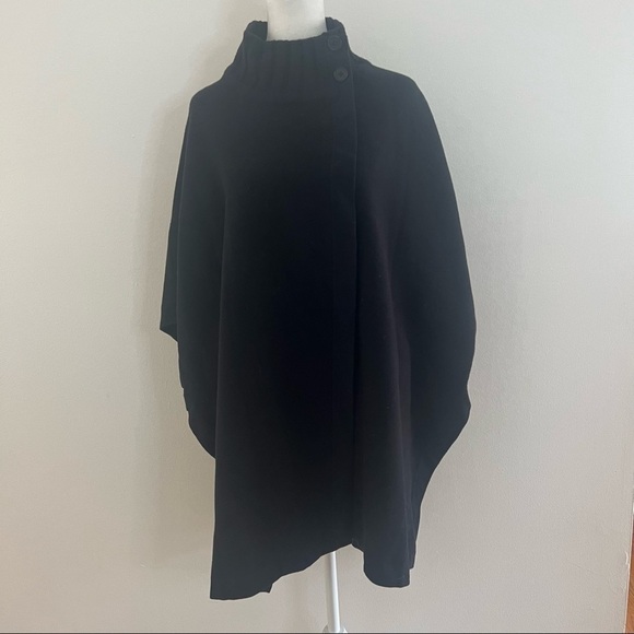 THEORY Palomina Plumose Knit Poncho Sweater - Picture 5 of 9